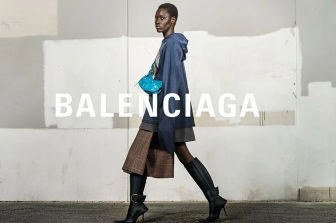 BALENCIAGA